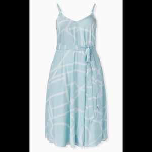 Torrid NWT Geo Blue MIDI Challis Trapeze Dress, size 0X
